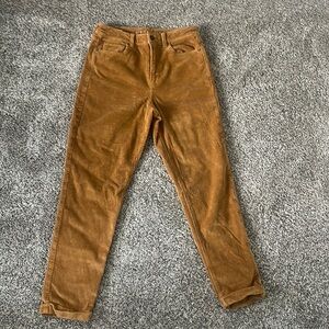 Mustard corduroy American eagle jeans size 4